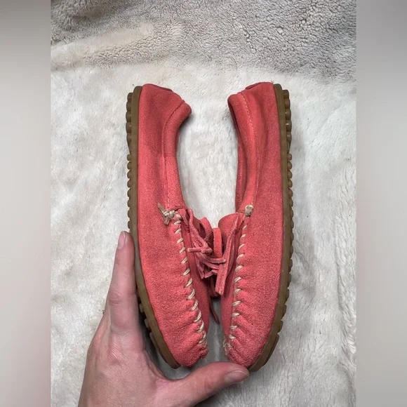 Minnetonka flats Size 9 - Picture 4 of 5